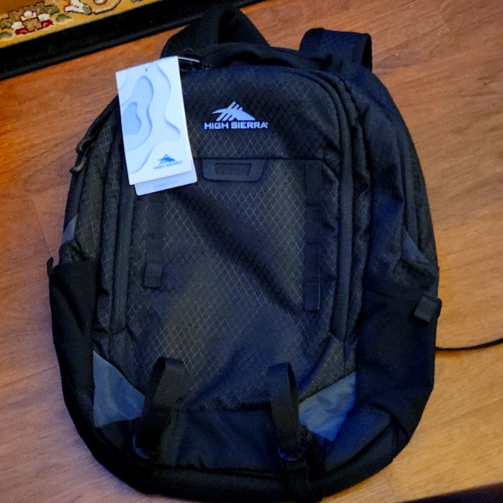 High Sierra Litmus backpack Black Fits 15.6" laptop 18.31"h x12"w x6.8"d…New
